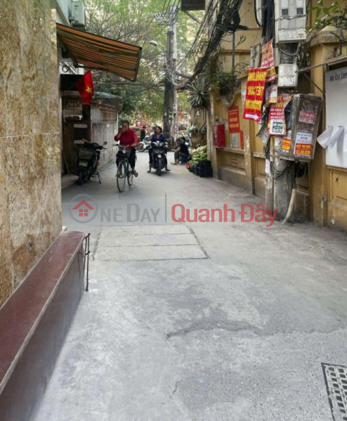 RESIDENTIAL HOUSE BUILT IN TRUNG KINH STREET, ALLEY ACCESSIBLE FOR CARS, TOP SECURITY – 47M2, 9.5 BILLION Sales Listings
