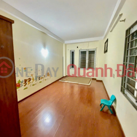 Cho thuê nhà nguyên căn ngõ 143 Nguyễn Chính, 33m² x 5 tầng, 3PN, 4 WC, 9 Triệu chốt _0