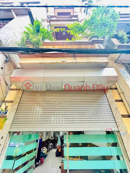 Chủ cần bán gấp nhà Nguyễn Khang Cầu Giấy gần phố ngõ thông 45m 5 tầng nhỉnh 11 tỷ TL. Niêm yết bán