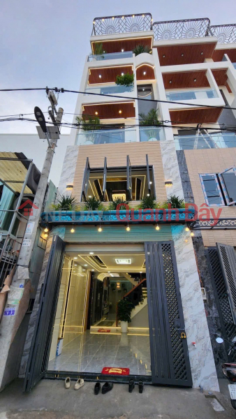HOT HOT – 3 BEAUTIFUL HOUSES FOR SALE – INDIVIDUAL TITLE DEEDS IN THE CENTER OF HO CHI MINH CITY. Sales Listings