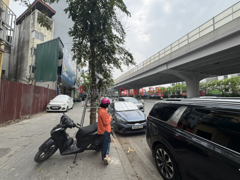 đ 18.5 Billion | EXTREMELY RARE! PHAM VAN DONG STREET FRONTAGE, CLASSY BUSINESS. WIDE FRONTAGE, GOOD PRICE