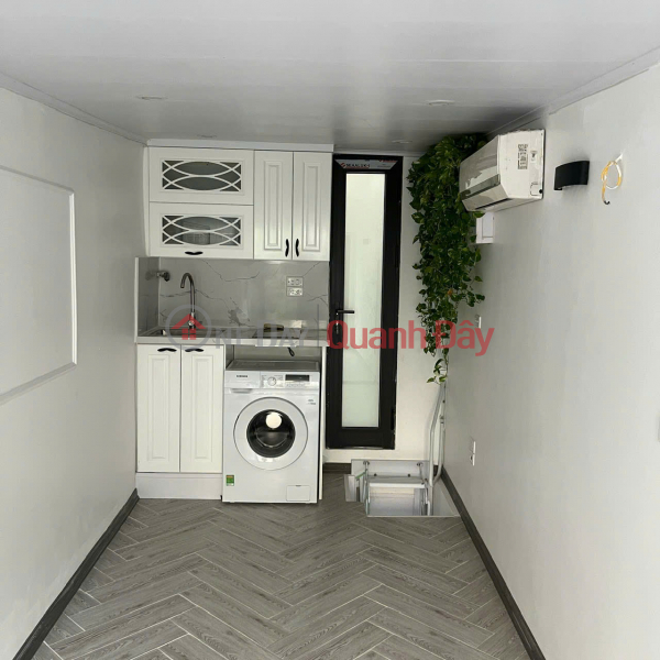 Property Search Vietnam | OneDay | Residential Sales Listings House for sale on Hang Hanh street, 15m2, 5 floors, 15.2 billion, 50m from Hoan Kiem Lake, bustling business