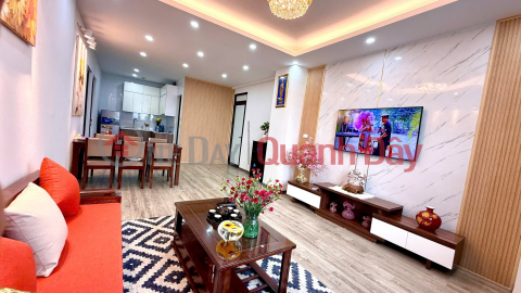 Tòa B10 Nam Trung Yên 61/65m 2PN Nội thất cực đẹp, 4.67 tỷ, trung tâm Cầu Giấy _0