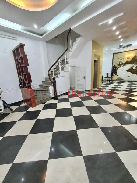 House for rent on Nguyen Khanh Toan street, 65m2 x 5 floors, car, elevator, price 42 million VND Rental Listings