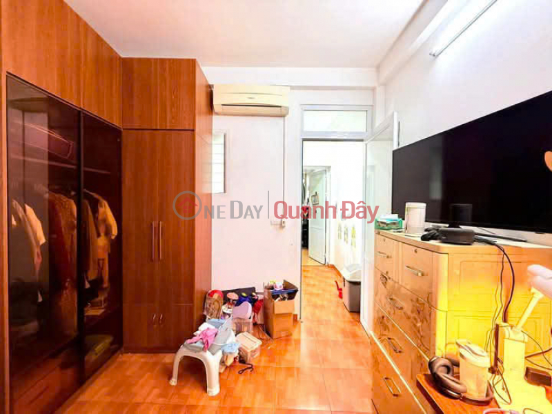 Property Search Vietnam | OneDay | Residential Sales Listings | Owner needs to urgently sell house in Hoang Van Thai, 50m2, price 13 billion, military subdivision, car access
