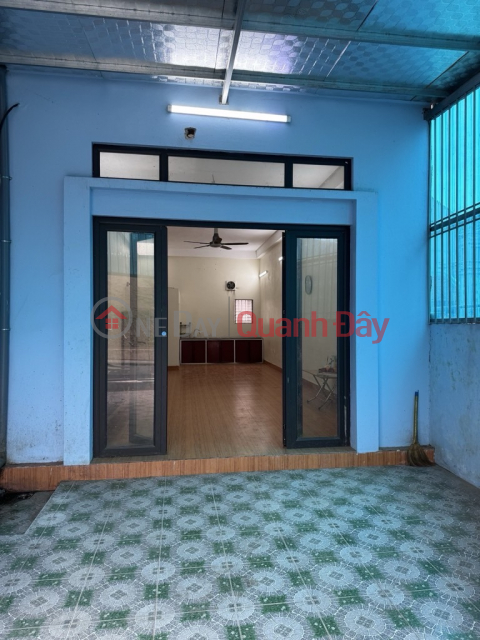 DUY NHẤT 1 LÔ ! mặt đê phúc lợi 56m bán đất tặng nhà c4 vỉa hè rộng chỉ 5 tỷ 6 còn tl. LH 0936123469 _0