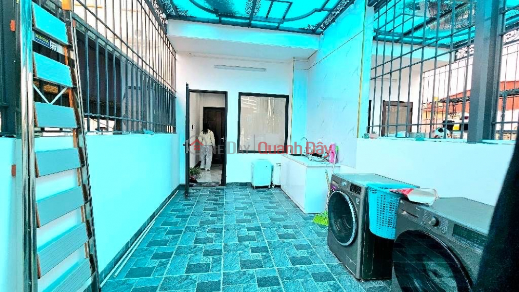 đ 16,8 tỷ văn cao DT 45m x5 tầng 16,8 tỷ ngõ 3m thông,cách ô tô 30m,gần phố,gần hồ tây
