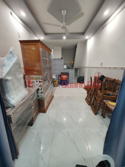 FRONT NEAR TAN HUONG MARKET - 2 FLOORS - 34M2 - TAN QUALITY PRICE APPROXIMATELY 3 BILLION - NEW HOUSE TO LIVE IN NOW _0