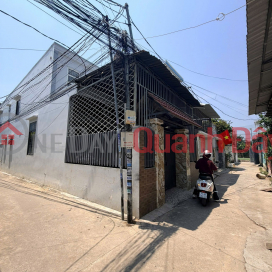 Two-story house for sale, located right next to Chiều Market in Vĩnh Ngọc commune, Nha Trang city. _0