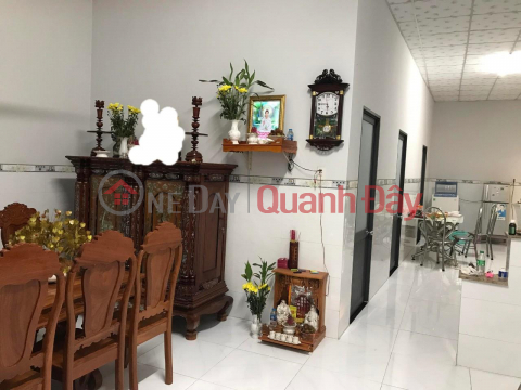 Main House - good price Need to sell quickly a house in a beautiful location in Tan An City, Long An province _0