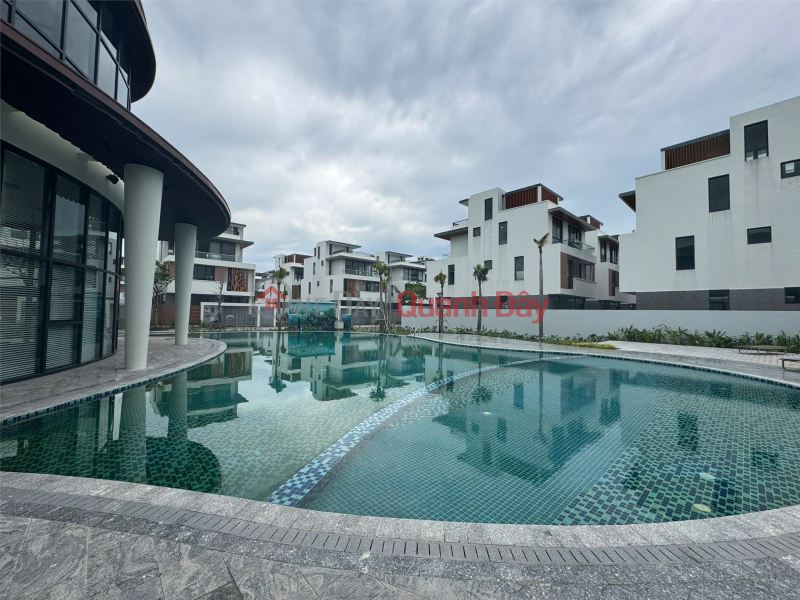 Rare Investment Opportunity - Owner Selling at a Loss: Semi-Detached Villa in Meyhomes Capital Phu Quoc, Vietnam | Sales, đ 26 Billion
