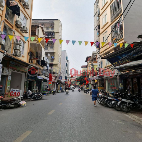 House for sale, 90m2, 7m frontage, 8m wide road, Thuong Thanh, Long Bien, Hanoi. Contact 0989894845 _0