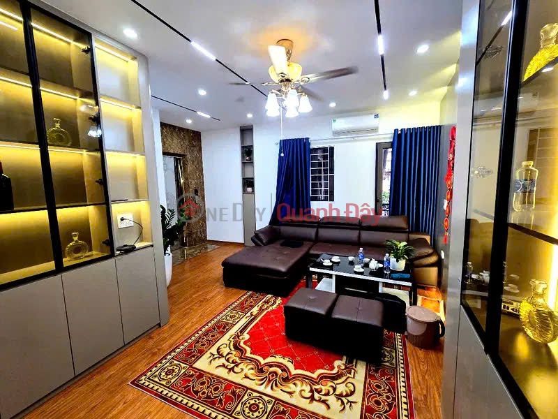 Urgent Sale Private House in Yen Hoa, Cau Giay, 7 Floors, Elevator, Car Avoidance 30m, 41m2, Corner Unit, Price 9 Billion Sales Listings