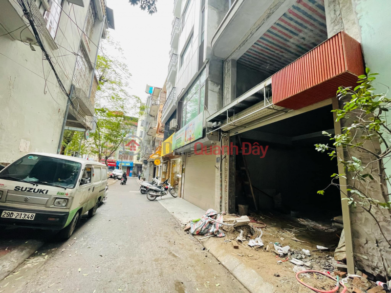 House for sale NGUYEN HONG - Subdivided plot - Sidewalk - Cars can avoid - Imported elevator - Business regardless - Area 43m x 7 floors x Sales Listings