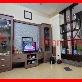 Newly built house near Ton That Tung street, good security, convenient traffic _0