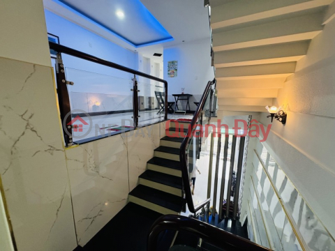 ► Bau Trang frontage near Dien Bien Phu, 80m2, 3 floors, modern, classy, 5.x billion _0