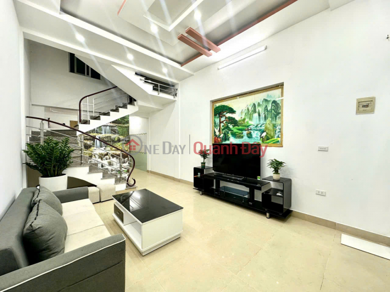 House in Vinh Tien - Le Chan, 37m2, 3 floors, car parking at very shallow door, price 2.33 billion, very rare Sales Listings