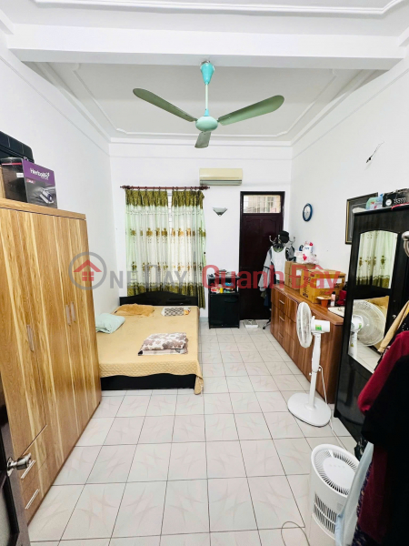 House for sale on Hang Ga street, 26m2, 4 floors, 3.5m frontage, 25.8 billion, wide sidewalk, 2-way road, top business Sales Listings