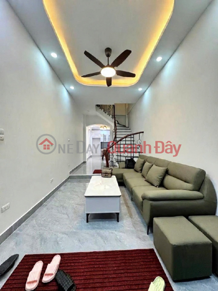 Ngoc Khanh area, 35m² x 5 floors, 12.7 billion VND - one house away from the main street, fully furnished. Sales Listings