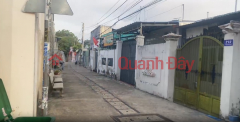 Owner selling house and land in a prime location - Pham Van Dong Street, Vung Tau - 100.3m2 - car access to the house - only 1.95 billion VND _0