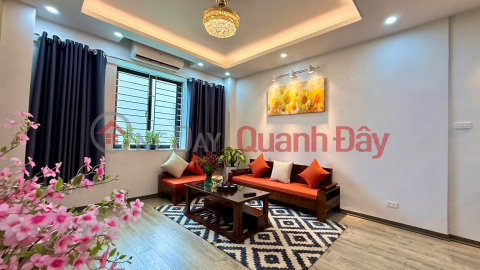Tòa B10 Nam Trung Yên 61/65m 2PN Nội thất cực đẹp, 4.67 tỷ, trung tâm Cầu Giấy _0