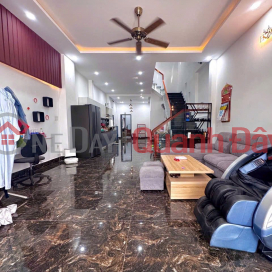 ► 5.5m street frontage, opposite University of Education, 118m2, 3 floors, luxury, 5.x billion _0