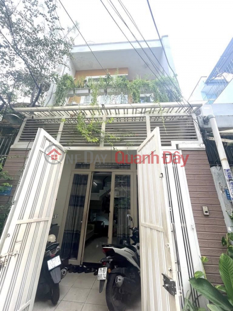 4m Plastic Alley House Le Van Tho Go Vap (849-6156393109)_0