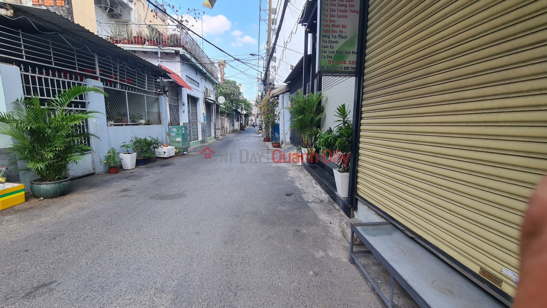 Property Search Vietnam | OneDay | Residential | Sales Listings LARGE alley-front house, convenient for 56m² - CAR PARKING IN THE HOUSE, ONLY 4 BILLION.