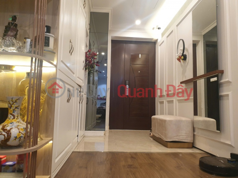 BEAUTIFUL APARTMENT - GOOD PRICE - OWNER NEEDS TO SELL VNT Tower - Nga Tu So - Hanoi _0