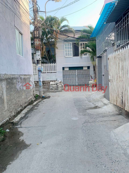 2-STORY HOUSE FOR SALE ON DANG ROAD TO HOME IN VINH HAI Sales Listings