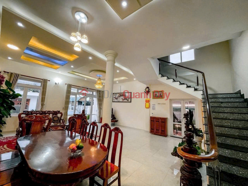 Villa for rent, 5 bedrooms, 3\\/4 street, ward 3, Da Lat, price 18 million Rental Listings