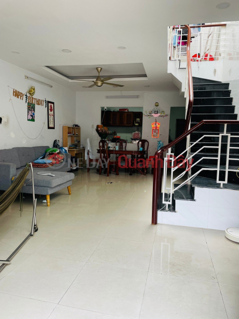 Whole house for rent in Tran Van Quang, Tan Binh District, price 15.5 million\/month - 3 bedroom 2WC house with large parking lot _0
