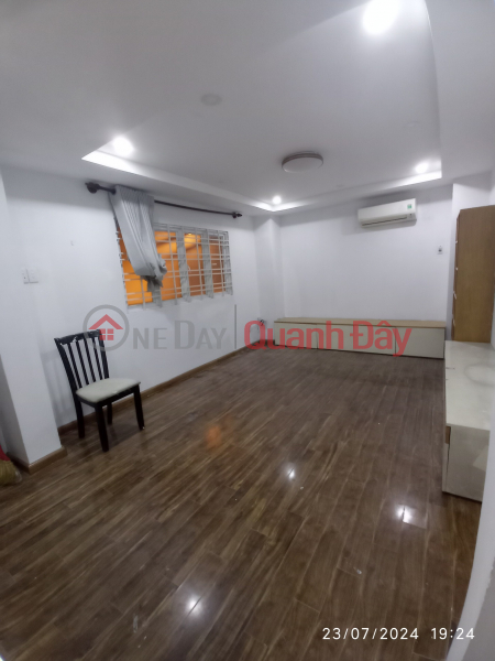 Property Search Vietnam | OneDay | Residential Rental Listings | Beautiful house in Hoa Hung, fully furnished, 2 bedrooms