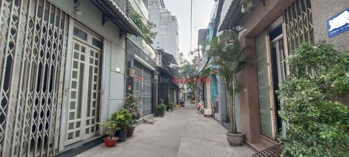 Urgent sale of house in alley 4m Bui Dinh Tuy, Ward 12, Binh Thanh District, offering discount of 300 Sales Listings