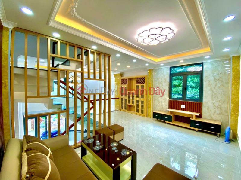 Chính chủ bán nhà 4 lầu DTSD 200m2 góc 2 mặt tiền HXH đường Cây Keo Niêm yết bán