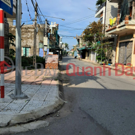 Land for sale in an area suitable for business and trading, right at the gate of Soc village market 2, Vu Quy commune, Kien Xuong district, land _0