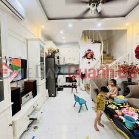 PHỐ VIP - GIANG VĂN MINH - GẦN OTO - 35M x 5 TẦNG - NHÀ MỚI - 3PN - Ở NGAY _0