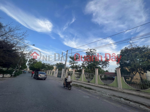 CENTRAL TIEN DUONG LAND AUCTION DONG ANH AVOID CAR NEAR THE PLANNING ROAD 40M PRICE 5XTR _0