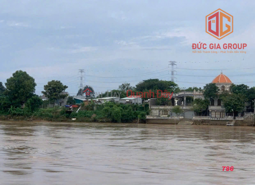 đ 5 Billion Garden house for sale by Dong Nai river, Tan Binh, Vinh Cuu super cheap price