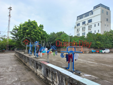 3.9 TỶ CÓ CĂN NHÀ MẶT NGÕ LÔ GÓC 2 LÀN Ô TÔ NGÀY ĐÊM 5T, KD CAFE GIẢI KHÁT _0