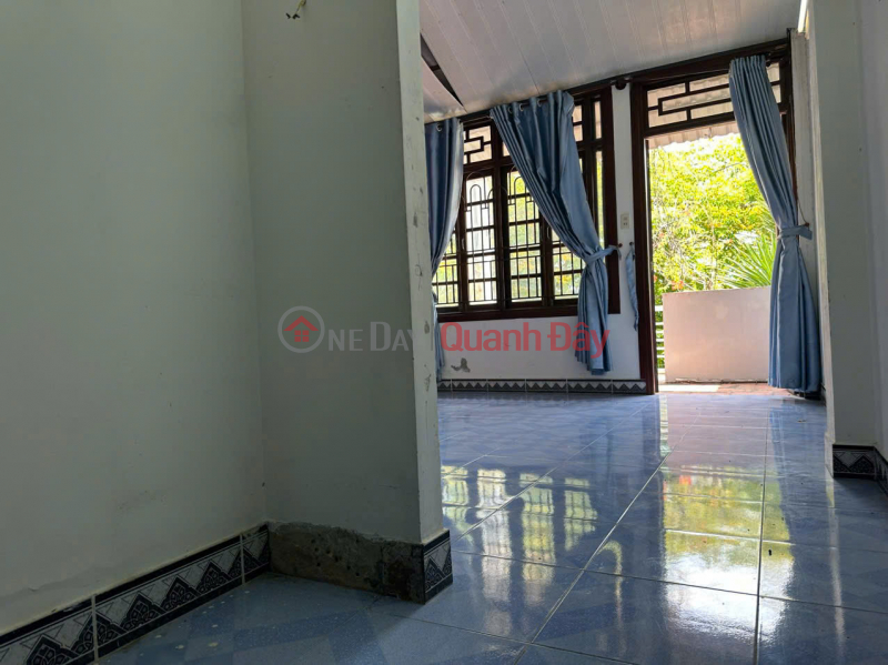 đ 8,5 tỷ, Nhà 3 tầng mái Thái mặt tiền đường Trường Sơn, Vĩnh Trường, Nha Trang sát bên chung cư PH, ra biển 900m