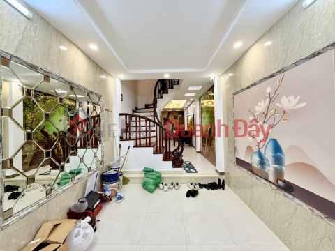 TÂY SƠN - ĐỐNG ĐA - 50M2 - Ô TÔ ĐỖ CỬA - HAI THOÁNG TRƯỚC SAU - NỘI THẤT FULL - HƠN 11 TỶ _0