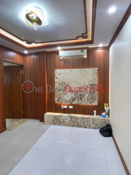 Property Search Vietnam | OneDay | Residential Sales Listings, Owner, I need a 1st floor apartment, 3 bedrooms and 2 bathrooms, at Nguyen Trai, Super VIP, Car-avoiding and parking street