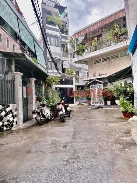 HOUSE FOR SALE ON NGUYEN TRUNG TUYEN STREET - NEXT TO CAR ALWAYS - 30M2 - 2 FLOORS 3 billion. Sales Listings