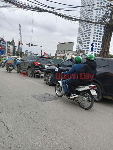 RARE PROPERTY – PRIME LOCATION ON DE LA THANH STREET – BA DINH DISTRICT<br \\/><br \\/> . Sales Listings