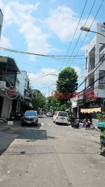 TIN THẬT bán nhà Tân Phú - 70m2 5 tầng LÔ GÓC ngang 4x20 đường trước nhà 13m, vỉa hè, Niêm yết bán