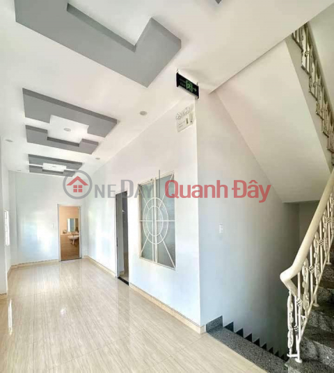 3-storey house for rent with 5m car: Nguyen Van Thoai, right near the beach _0