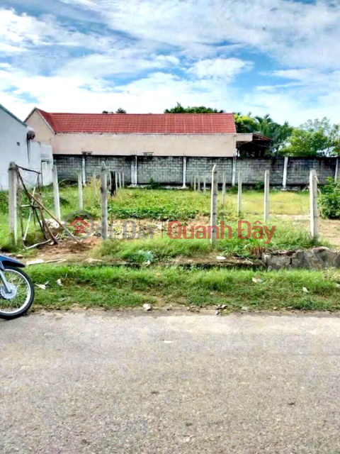 OWN A LOT OF LAND WITH FRONTAGE IN THE CENTER OF THU DAU MOT - PRICE ONLY 1.9 BILLION WITH SEPARATE RED BOOK _0