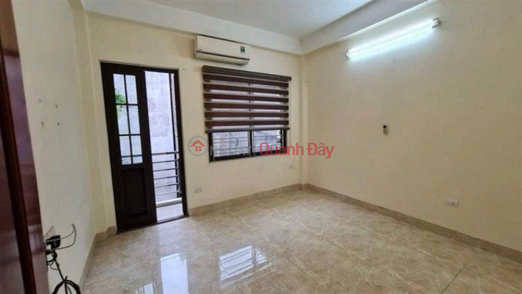 lạc long quân 35m x6 tầng 16,8 tỷ-ô tô tránh đỗ,ngõ thông,5p ra hồ tây Việt Nam | Bán đ 16,8 tỷ