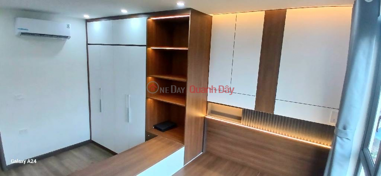 LẠC LONG QUÂN 40M 16,5 TỶ,Ô TÔ TRÁNH,VÀO NHÀ,KINH DOANH,TRƯỚC NHÀ VIEW HỒ THOÁNG VĨNH VIỄN | Việt Nam | Bán, đ 16,5 tỷ